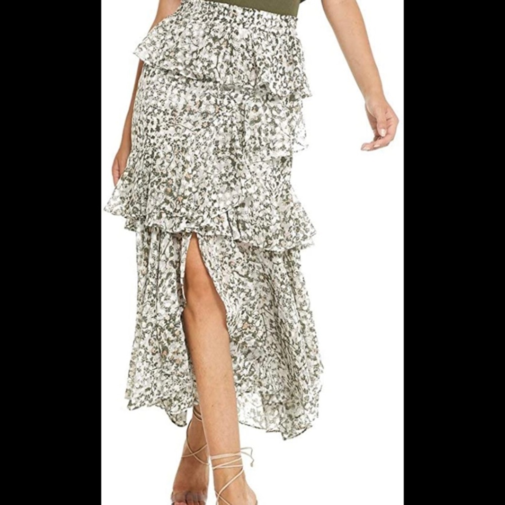 Joseva Skirt in Green Floral
MISA Los Angeles
Color:Green Floral